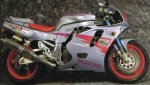 Suzuki GSXR750 94 3.jpg